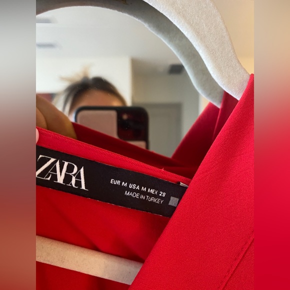 Zara red jumpsuit - Picture 3 of 5